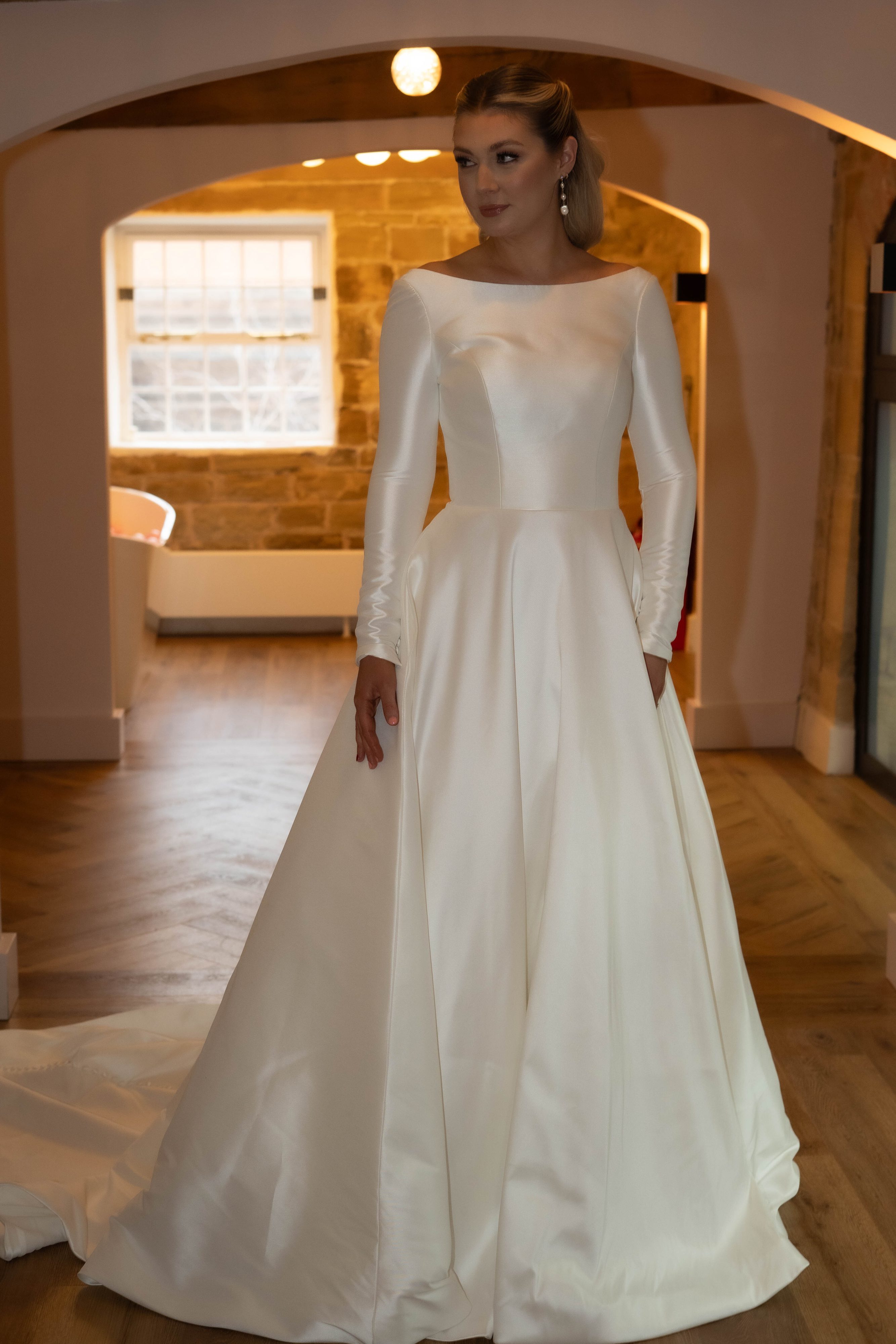 Timeless Elegance: A Guide to Classic Wedding Dresses | Dotty Bridal Timeless Elegance: A Guide to Classic Wedding Dresses | Dotty Bridal